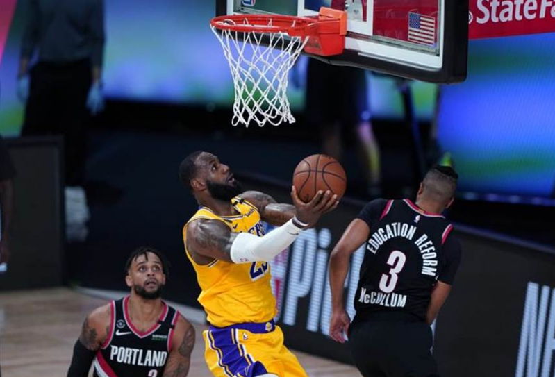 波鸿锋线双星联袂发威,客场爆冷击败劲旅